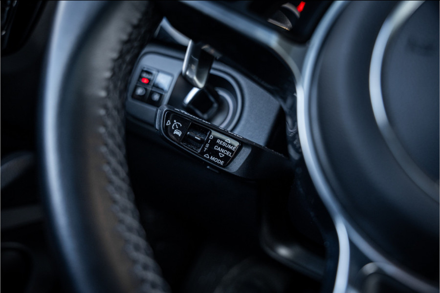 Porsche Cayenne Coupé 3.0 E-Hybrid - Sport Chrono l Panorama l 360c l Memory l Coupe Porsche Cayenne Coupé 3.0 E-Hybrid - Sport Chrono l Panorama l 360c l Memory l Coupe