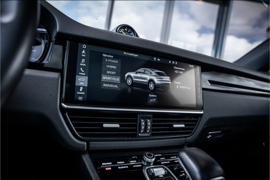 Porsche Cayenne Coupé 3.0 E-Hybrid - Sport Chrono l Panorama l 360c l Memory l Coupe Porsche Cayenne Coupé 3.0 E-Hybrid - Sport Chrono l Panorama l 360c l Memory l Coupe