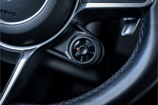 Porsche Cayenne Coupé 3.0 E-Hybrid - Sport Chrono l Panorama l 360c l Memory l Coupe Porsche Cayenne Coupé 3.0 E-Hybrid - Sport Chrono l Panorama l 360c l Memory l Coupe