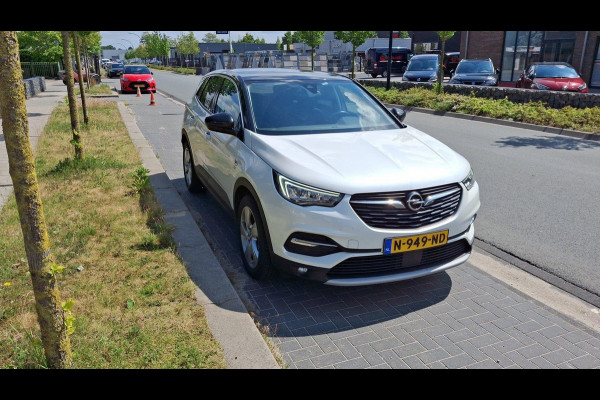 Opel Grandland X 1.2 Turbo Innovation | 2E EIGENAAR| 12 MND GARANTIE | NAVI | CAMERA | TREKHAAK | Opel Grandland X 1.2 Turbo Innovation | 2E EIGENAAR| 12 MND GARANTIE | NAVI | CAMERA | TREKHAAK |