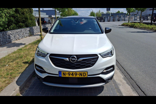 Opel Grandland X 1.2 Turbo Innovation | 2E EIGENAAR| 12 MND GARANTIE | NAVI | CAMERA | TREKHAAK | Opel Grandland X 1.2 Turbo Innovation | 2E EIGENAAR| 12 MND GARANTIE | NAVI | CAMERA | TREKHAAK |