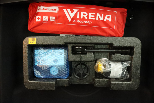 Kia Niro EV DynamicLine 64.8 kWh Automaat Apple Carplay/Android Auto - Cruise Control - Navigatie -  Keyless entry - Fabrieksgarantie tot 07-2031