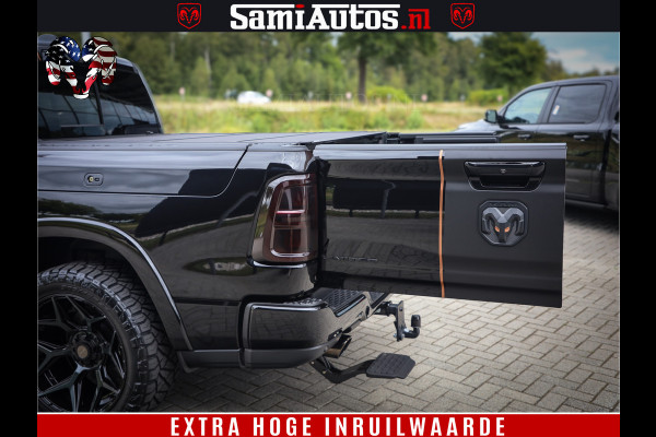 Dodge Ram 1500 Limited Night H.O 540HP 706Nm | Massage + Full Option | De Meest Luxe en Volle Pick-Up in zijn Klasse | Comfortabele Dubbele Cabine met Royale 5 Zitplaatsen | BPM vrij | Nu Leverbaar uit Voorraad | Voorraad Nr 2338 - 5404