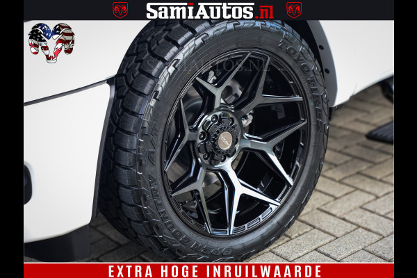 Dodge Ram 1500 1500 Limited Night High Output 540HP 706Nm | Massage + Full Option | De Meest Luxe en Volle Pick-Up in zijn Klasse | Comfortabele Dubbele Cabine met Royale 5 Zitplaatsen | BPM vrij | Nu Leverbaar uit Voorraad | Voorraad Nr 2351 - 7478