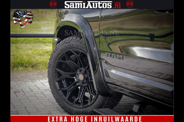 Dodge Ram 1500 Night Premium | Full Option | De Meest Luxe Pick-Up in zijn Klasse | Comfortabele Dubbele Cabine met Royale 5 Zitplaatsen | BPM vrij | Nu Leverbaar uit Voorraad | Voorraad Nr 2200 - 0886