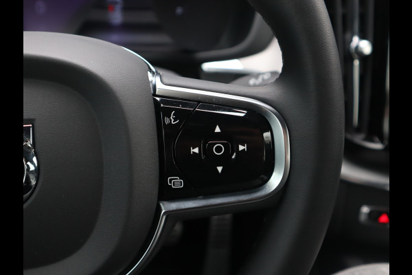 Volvo XC60 2.0 B4 R-Design /  Leder / Facelift / 21-inch Lichtmetaal Volvo XC60 2.0 B4 R-Design /  Leder / Facelift / 21-inch Lichtmetaal