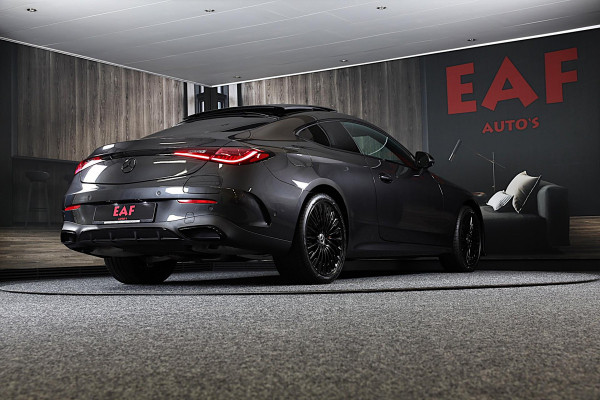 Mercedes-Benz CLE Coupé 300 e AMG Line / Head Up / 360 Camera / Acc / Lane Assist / BURMESTER / Elek Stoelen / Memory / Pano / 20 Mercedes-Benz CLE Coupé 300 e AMG Line / Head Up / 360 Camera / Acc / Lane Assist / BURMESTER / Elek Stoelen / Memory / Pano / 20