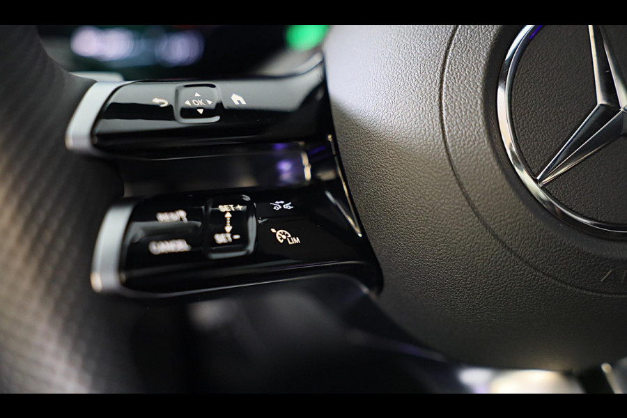 Mercedes-Benz CLE Coupé 300 e AMG Line / Head Up / 360 Camera / Acc / Lane Assist / BURMESTER / Elek Stoelen / Memory / Pano / 20 Mercedes-Benz CLE Coupé 300 e AMG Line / Head Up / 360 Camera / Acc / Lane Assist / BURMESTER / Elek Stoelen / Memory / Pano / 20