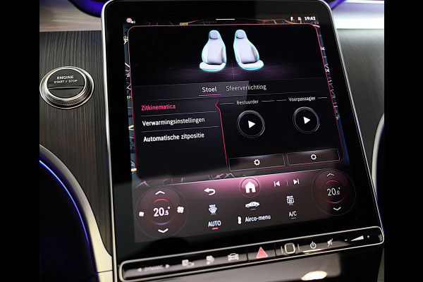 Mercedes-Benz CLE Coupé 300 e AMG Line / Head Up / 360 Camera / Acc / Lane Assist / BURMESTER / Elek Stoelen / Memory / Pano / 20 Mercedes-Benz CLE Coupé 300 e AMG Line / Head Up / 360 Camera / Acc / Lane Assist / BURMESTER / Elek Stoelen / Memory / Pano / 20