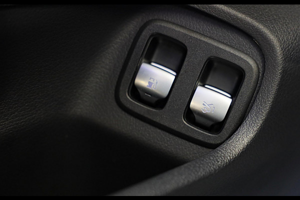 Mercedes-Benz CLE Coupé 300 e AMG Line / Head Up / 360 Camera / Acc / Lane Assist / BURMESTER / Elek Stoelen / Memory / Pano / 20 Mercedes-Benz CLE Coupé 300 e AMG Line / Head Up / 360 Camera / Acc / Lane Assist / BURMESTER / Elek Stoelen / Memory / Pano / 20