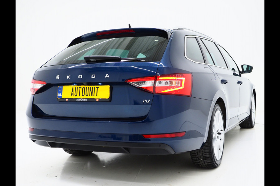 Škoda Superb Combi 1.4 TSI iV 218PK Style | Leder | Trekhaak | Adaptive Cruise | Virtual | Keyless | Memory | Carplay Škoda Superb Combi 1.4 TSI iV 218PK Style | Leder | Trekhaak | Adaptive Cruise | Virtual | Keyless | Memory | Carplay