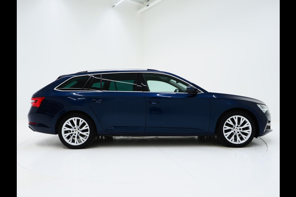 Škoda Superb Combi 1.4 TSI iV 218PK Style | Leder | Trekhaak | Adaptive Cruise | Virtual | Keyless | Memory | Carplay Škoda Superb Combi 1.4 TSI iV 218PK Style | Leder | Trekhaak | Adaptive Cruise | Virtual | Keyless | Memory | Carplay