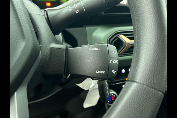 Dacia Spring Extreme 65 26.8 kWh Climate control Cruise control Parkeersensoren Achteruitrijcamera Navigatie LED Apple Carplay/ Android Auto Dacia Spring Extreme 65 26.8 kWh Climate control Cruise control Parkeersensoren Achteruitrijcamera Navigatie LED Apple Carplay/ Android Auto