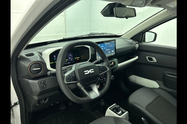Dacia Spring Extreme 65 26.8 kWh Climate control Cruise control Parkeersensoren Achteruitrijcamera Navigatie LED Apple Carplay/ Android Auto Dacia Spring Extreme 65 26.8 kWh Climate control Cruise control Parkeersensoren Achteruitrijcamera Navigatie LED Apple Carplay/ Android Auto
