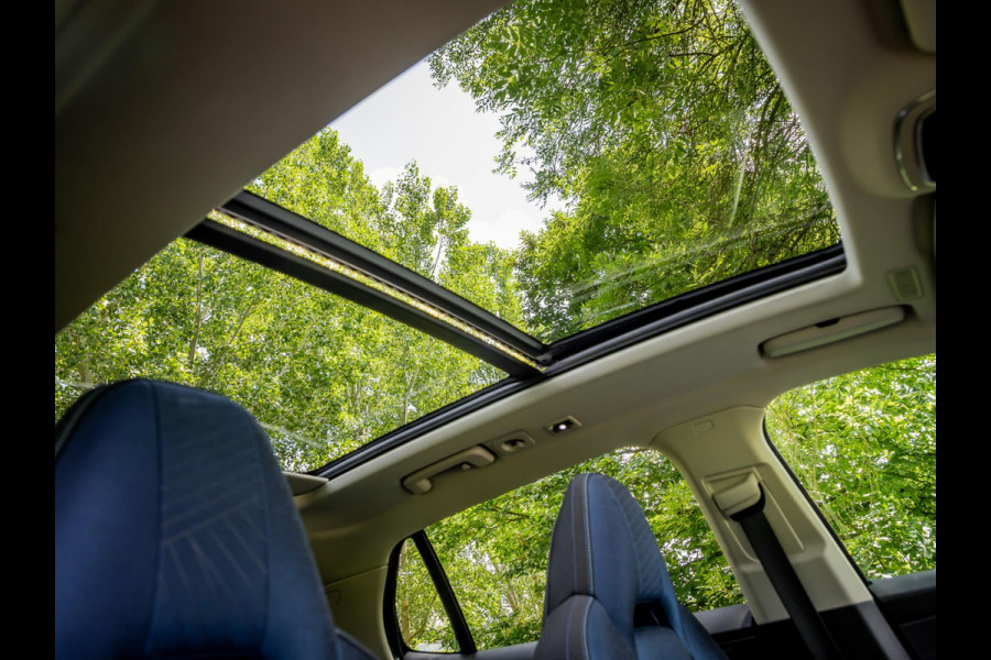 Lynk & Co 01 1.5 Plug-In Hybrid 262pk 360 Camera|Panoramadak|Adaptive Cruise Control Lynk & Co 01 1.5 Plug-In Hybrid 262pk 360 Camera|Panoramadak|Adaptive Cruise Control