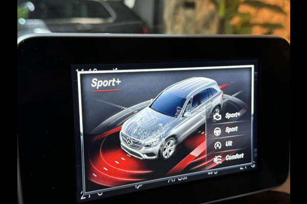 Mercedes-Benz GLC 250 4MATIC AMG Line Garantie Pano 360 Blindspot Elek Achterklep Leder StoelVW Cruise Clima Navi Rijklaar Mercedes-Benz GLC 250 4MATIC AMG Line Garantie Pano 360 Blindspot Elek Achterklep Leder StoelVW Cruise Clima Navi Rijklaar