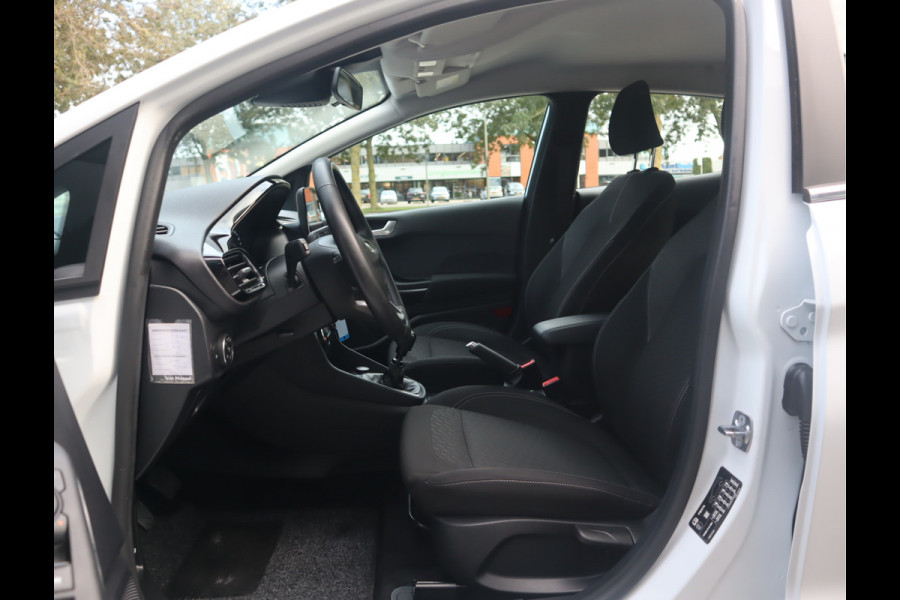 Ford Fiesta 1.0 EcoBoost Hybrid Titanium Ford Fiesta 1.0 EcoBoost Hybrid Titanium