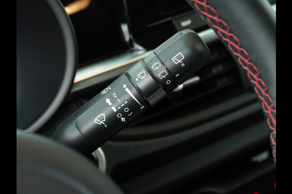 Kia Picanto 1.0 DPi GT-Line - Apple Carplay/Android Auto - Cruise Control - Climate Control -  Leren Bekleding - Navigatie - - Fabrieksgarantie tot 05-2031 Kia Picanto 1.0 DPi GT-Line - Apple Carplay/Android Auto - Cruise Control - Climate Control -  Leren Bekleding - Navigatie - - Fabrieksgarantie tot 05-2031