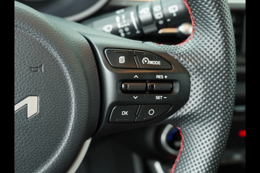 Kia Picanto 1.0 DPi GT-Line - Apple Carplay/Android Auto - Cruise Control - Climate Control -  Leren Bekleding - Navigatie - - Fabrieksgarantie tot 05-2031 Kia Picanto 1.0 DPi GT-Line - Apple Carplay/Android Auto - Cruise Control - Climate Control -  Leren Bekleding - Navigatie - - Fabrieksgarantie tot 05-2031