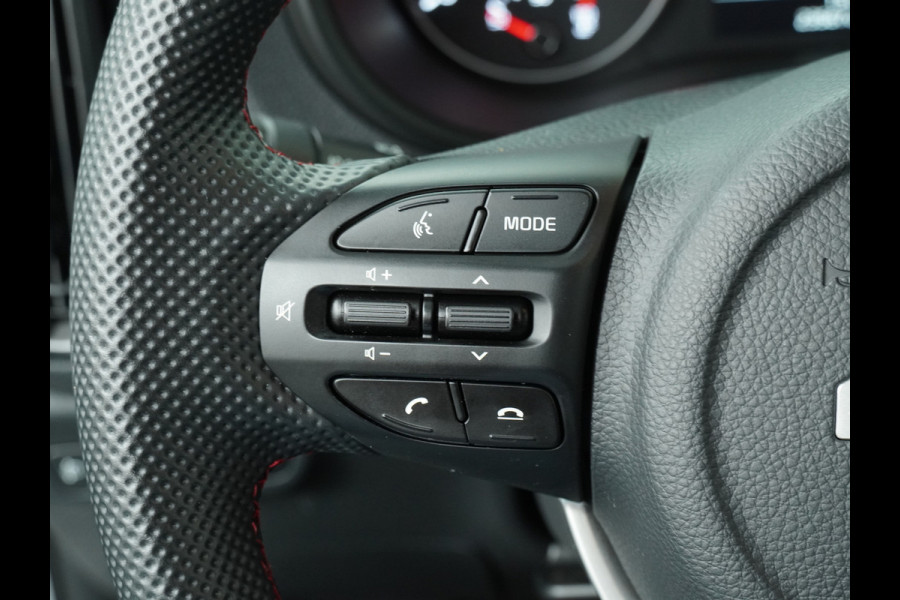 Kia Picanto 1.0 DPi GT-Line - Apple Carplay/Android Auto - Cruise Control - Climate Control -  Leren Bekleding - Navigatie - - Fabrieksgarantie tot 05-2031 Kia Picanto 1.0 DPi GT-Line - Apple Carplay/Android Auto - Cruise Control - Climate Control -  Leren Bekleding - Navigatie - - Fabrieksgarantie tot 05-2031