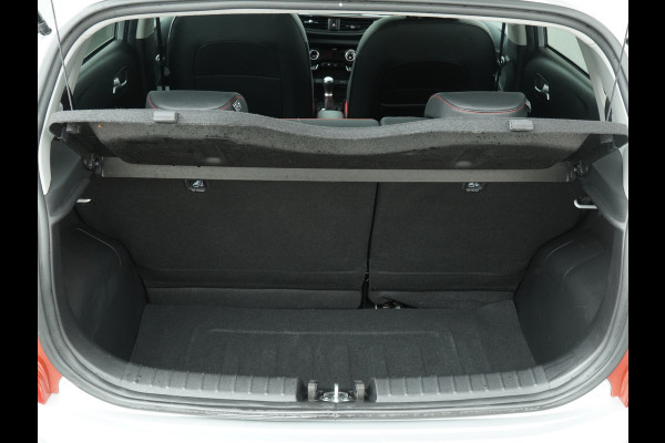 Kia Picanto 1.0 DPi GT-Line - Apple Carplay/Android Auto - Cruise Control - Climate Control -  Leren Bekleding - Navigatie - - Fabrieksgarantie tot 05-2031 Kia Picanto 1.0 DPi GT-Line - Apple Carplay/Android Auto - Cruise Control - Climate Control -  Leren Bekleding - Navigatie - - Fabrieksgarantie tot 05-2031