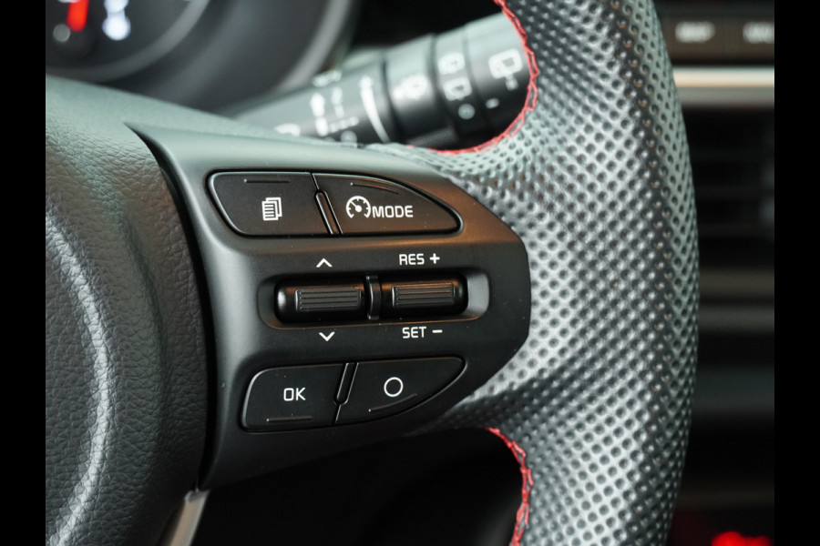 Kia Picanto 1.0 DPi GT-Line - Apple Carplay/Android Auto - Cruise Control - Climate Control - Lederen Bekleding - Navigatie - - Fabrieksgarantie tot 05-2031 Kia Picanto 1.0 DPi GT-Line - Apple Carplay/Android Auto - Cruise Control - Climate Control - Lederen Bekleding - Navigatie - - Fabrieksgarantie tot 05-2031