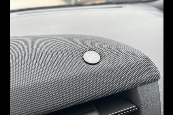 Ford Puma 1.0 EcoBoost Hybrid ST-Line X 125pk | Driver Assistance Pack | Matrix Led Koplampen | Winterpack | All Weather banden | Panorama dak Ford Puma 1.0 EcoBoost Hybrid ST-Line X 125pk | Driver Assistance Pack | Matrix Led Koplampen | Winterpack | All Weather banden | Panorama dak