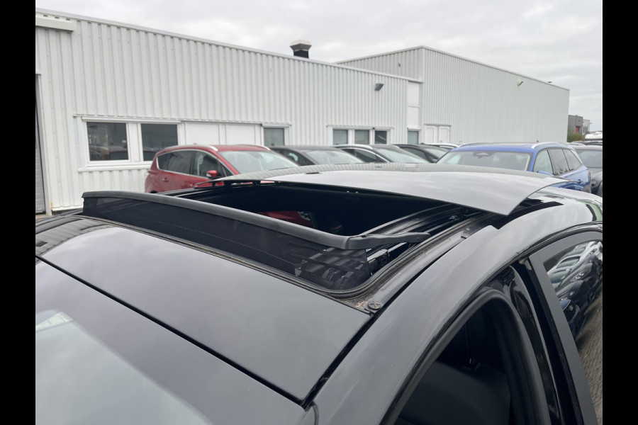 Ford Puma 1.0 EcoBoost Hybrid ST-Line X 125pk | Driver Assistance Pack | Matrix Led Koplampen | Winterpack | All Weather banden | Panorama dak Ford Puma 1.0 EcoBoost Hybrid ST-Line X 125pk | Driver Assistance Pack | Matrix Led Koplampen | Winterpack | All Weather banden | Panorama dak