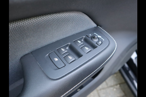 Volvo S60 2.0 B3 R-Design / Panoramadak