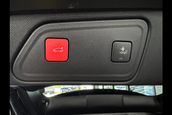 Peugeot 3008 1.2 PureTech Blue Lease Premium AUTOMAAT CAMERA CARPLAY HALF LEDER Peugeot 3008 1.2 PureTech Blue Lease Premium AUTOMAAT CAMERA CARPLAY HALF LEDER