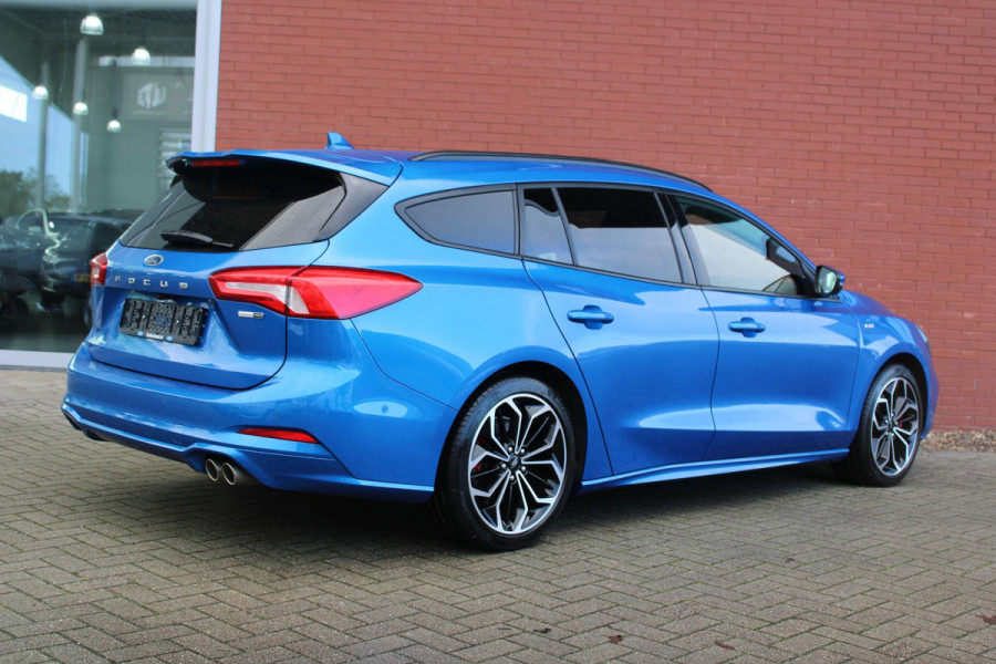 Ford FOCUS Wagon 1.0 EcoBoost Hybrid ST Line X 155pk | Winter Pack | AGR-stoelen | Bang&Olufsen | Adaptive LED | Adaptive cruise control | Elektrische achterklep | Achteruitrijcamera Ford FOCUS Wagon 1.0 EcoBoost Hybrid ST Line X 155pk | Winter Pack | AGR-stoelen | Bang&Olufsen | Adaptive LED | Adaptive cruise control | Elektrische achterklep | Achteruitrijcamera