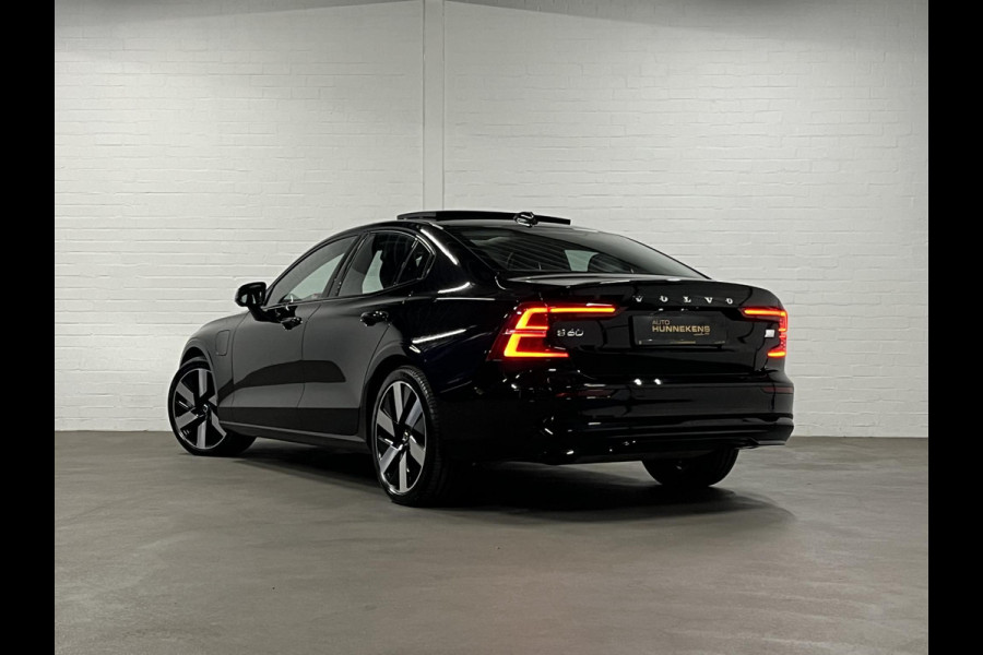 Volvo S60 2.0 Recharge T8 AWD Ultimate Dark *455 PK* | Massage | Open dak | Bowers & Wilkins | Adapt. cruise | Stoelventilatie & Stoelverwarming Volvo S60 2.0 Recharge T8 AWD Ultimate Dark *455 PK* | Massage | Open dak | Bowers & Wilkins | Adapt. cruise | Stoelventilatie & Stoelverwarming