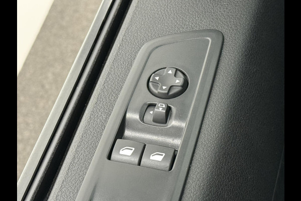 Toyota PROACE Electric Worker Professional Extra Range 75 kWh Toyota PROACE Electric Worker Professional Extra Range 75 kWh