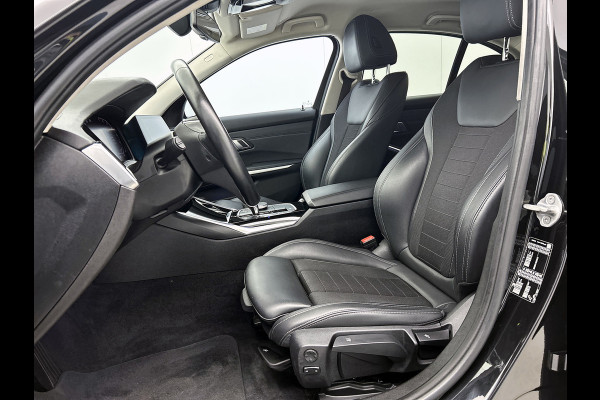 BMW 3-serie 320i Executive Edition(NL-auto, Dealer onderH, Navi Prof, StoelV, Sportstoelen, Parkeerhulp, Etc) BMW 3-serie 320i Executive Edition(NL-auto, Dealer onderH, Navi Prof, StoelV, Sportstoelen, Parkeerhulp, Etc)