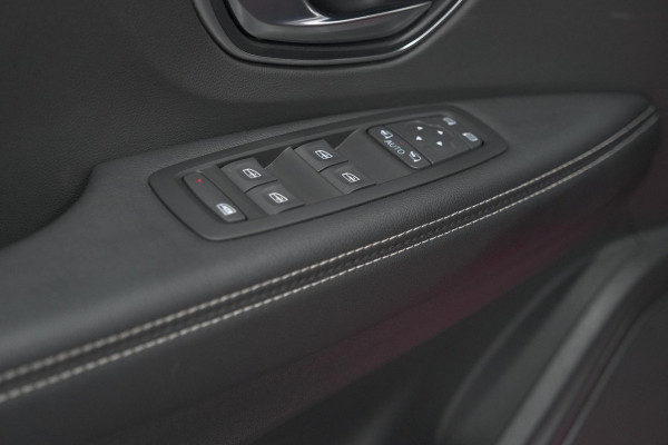 Renault Scénic TCe 140 EDC Limited | Camera | Stoelverwarming | Navigatie | Apple Carplay Renault Scénic TCe 140 EDC Limited | Camera | Stoelverwarming | Navigatie | Apple Carplay