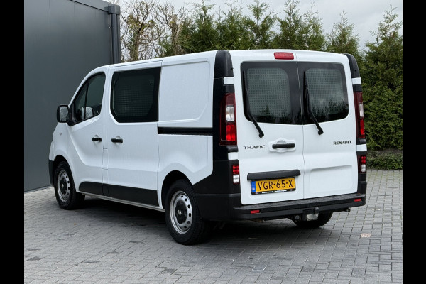 Renault Trafic 2.0 dCi 145 PK AUTOMAAT / L1H1 / 2x SCHUIFDEUR / TREKHAAK / AIRCO / CRUISE / 3-ZITS / LED Renault Trafic 2.0 dCi 145 PK AUTOMAAT / L1H1 / 2x SCHUIFDEUR / TREKHAAK / AIRCO / CRUISE / 3-ZITS / LED