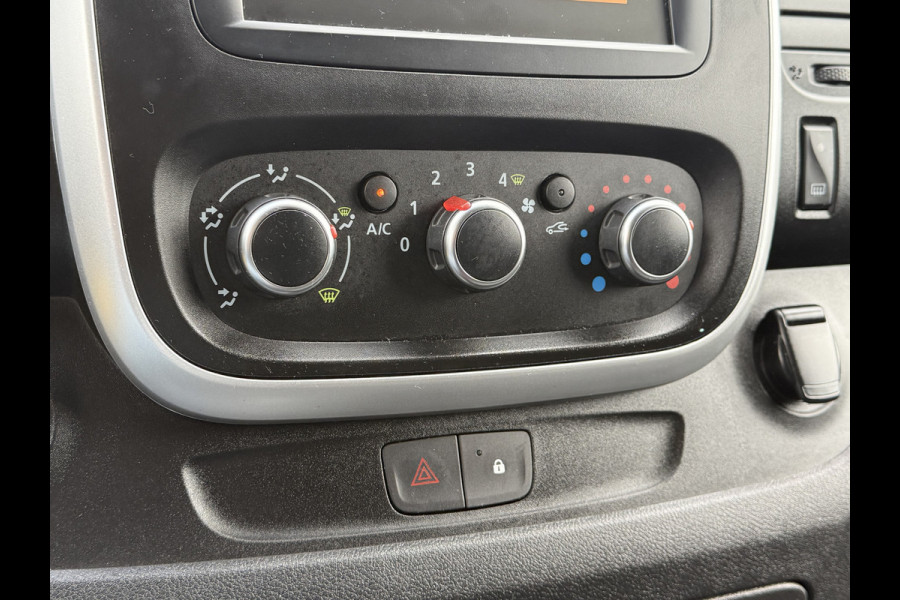 Renault Trafic 2.0 dCi 145 PK AUTOMAAT / L1H1 / 2x SCHUIFDEUR / TREKHAAK / AIRCO / CRUISE / 3-ZITS / LED Renault Trafic 2.0 dCi 145 PK AUTOMAAT / L1H1 / 2x SCHUIFDEUR / TREKHAAK / AIRCO / CRUISE / 3-ZITS / LED