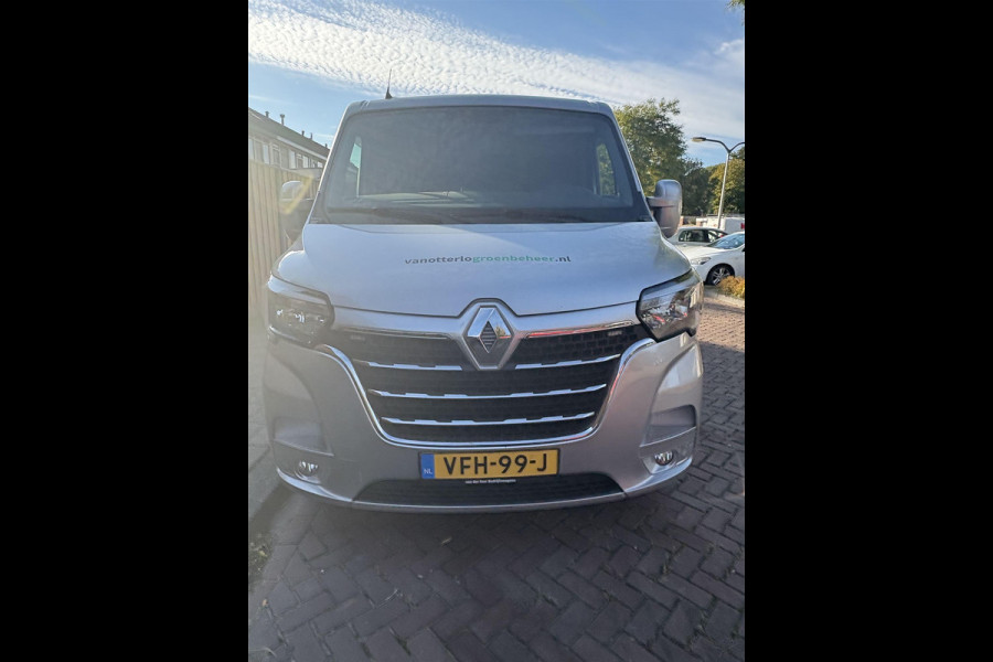 Renault Master T28 2.3 dCi 135 L1H1 | Trekhaak | 136PK | Nieuwstaat | Renault Master T28 2.3 dCi 135 L1H1 | Trekhaak | 136PK | Nieuwstaat |