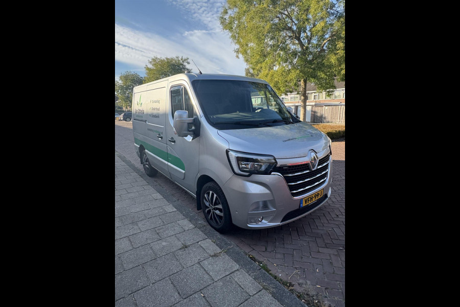 Renault Master T28 2.3 dCi 135 L1H1 | Trekhaak | 136PK | Nieuwstaat | Renault Master T28 2.3 dCi 135 L1H1 | Trekhaak | 136PK | Nieuwstaat |