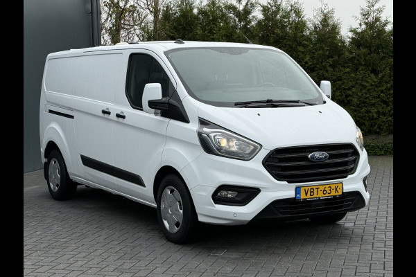 Ford Transit Custom 2.0 TDCI 130 PK AUTOMAAT / L2H1 / TREND / TREKHAAK / CRUISE / CAMERA / NAVI / LED
