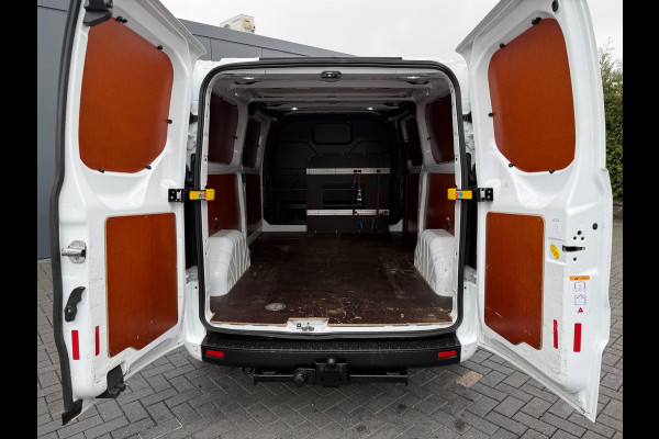 Ford Transit Custom 2.0 TDCI 130 PK AUTOMAAT / L2H1 / TREND / TREKHAAK / CRUISE / CAMERA / NAVI / LED