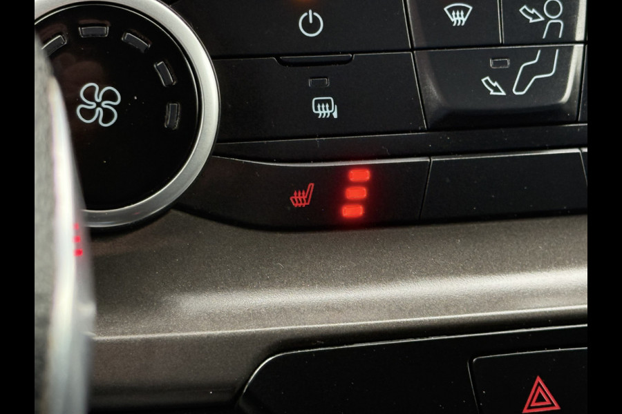 Ford Transit Custom 2.0 TDCI 130 PK AUTOMAAT / L2H1 / TREND / TREKHAAK / CRUISE / CAMERA / NAVI / LED