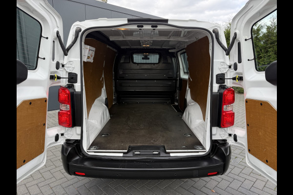 Peugeot Expert 2.0 BlueHDI 120 PK / L3H1 / 1e EIG. / AIRCO / CRUISE / NAVI / CAMERA / CARPLAY Peugeot Expert 2.0 BlueHDI 120 PK / L3H1 / 1e EIG. / AIRCO / CRUISE / NAVI / CAMERA / CARPLAY