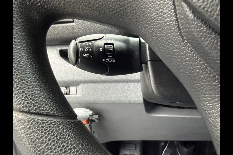Peugeot Expert 2.0 BlueHDI 120 PK / L3H1 / 1e EIG. / AIRCO / CRUISE / NAVI / CAMERA / CARPLAY Peugeot Expert 2.0 BlueHDI 120 PK / L3H1 / 1e EIG. / AIRCO / CRUISE / NAVI / CAMERA / CARPLAY