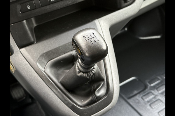 Peugeot Expert 2.0 BlueHDI 120 PK / L3H1 / 1e EIG. / AIRCO / CRUISE / NAVI / CAMERA / CARPLAY Peugeot Expert 2.0 BlueHDI 120 PK / L3H1 / 1e EIG. / AIRCO / CRUISE / NAVI / CAMERA / CARPLAY