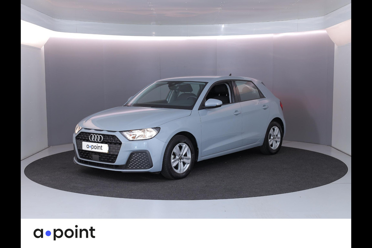 Audi A1 Sportback 25 TFSI Pro Line 95 pk | Navigatie | Parkeersensoren achter | Cruise control | Apple Carplay/Android Auto | Audi A1 Sportback 25 TFSI Pro Line 95 pk | Navigatie | Parkeersensoren achter | Cruise control | Apple Carplay/Android Auto |