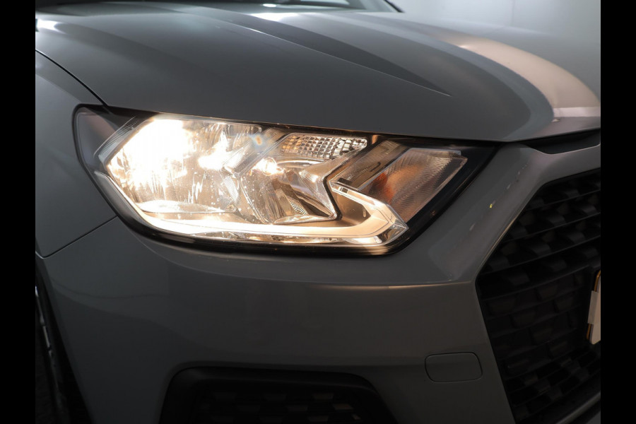 Audi A1 Sportback 25 TFSI Pro Line 95 pk | Navigatie | Parkeersensoren achter | Cruise control | Apple Carplay/Android Auto | Audi A1 Sportback 25 TFSI Pro Line 95 pk | Navigatie | Parkeersensoren achter | Cruise control | Apple Carplay/Android Auto |