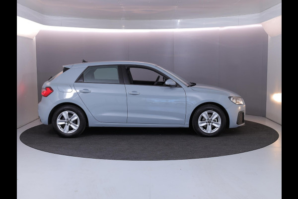 Audi A1 Sportback 25 TFSI Pro Line 95 pk | Navigatie | Parkeersensoren achter | Cruise control | Apple Carplay/Android Auto | Audi A1 Sportback 25 TFSI Pro Line 95 pk | Navigatie | Parkeersensoren achter | Cruise control | Apple Carplay/Android Auto |