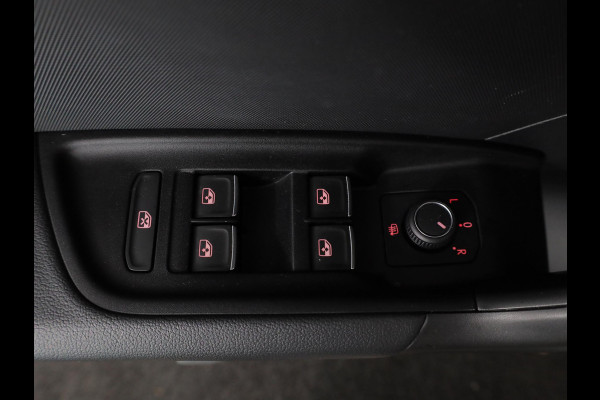 Audi A1 Sportback 25 TFSI Pro Line 95 pk | Navigatie | Parkeersensoren achter | Cruise control | Apple Carplay/Android Auto | Audi A1 Sportback 25 TFSI Pro Line 95 pk | Navigatie | Parkeersensoren achter | Cruise control | Apple Carplay/Android Auto |