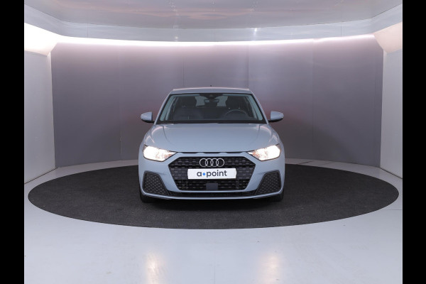 Audi A1 Sportback 25 TFSI Pro Line 95 pk | Navigatie | Parkeersensoren achter | Cruise control | Apple Carplay/Android Auto | Audi A1 Sportback 25 TFSI Pro Line 95 pk | Navigatie | Parkeersensoren achter | Cruise control | Apple Carplay/Android Auto |